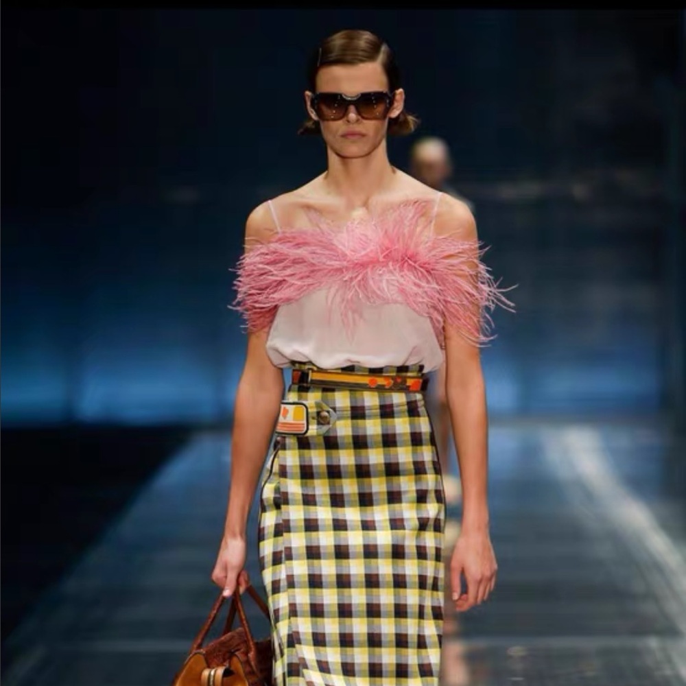 Prada top it40